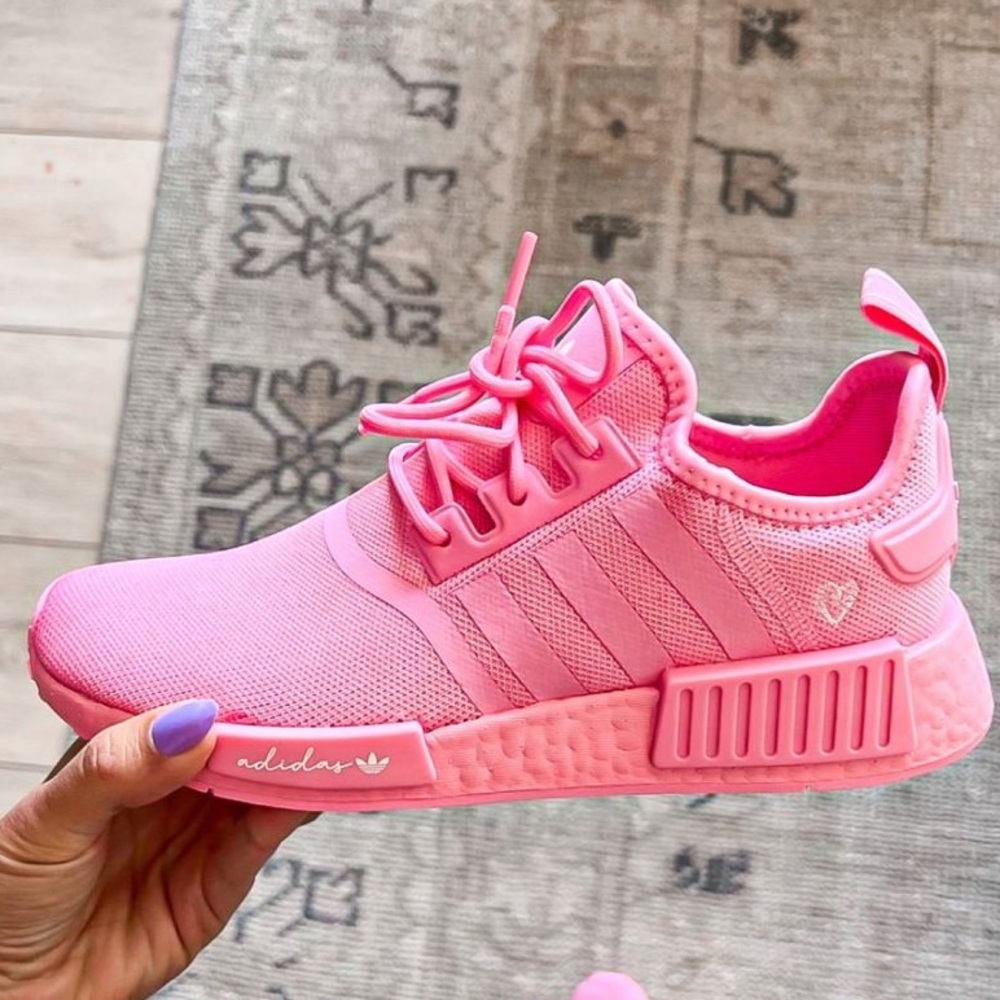 BACK TO SCHOOL PERFECT ADIDAS NMD1 limited addition hot pink gold emblem